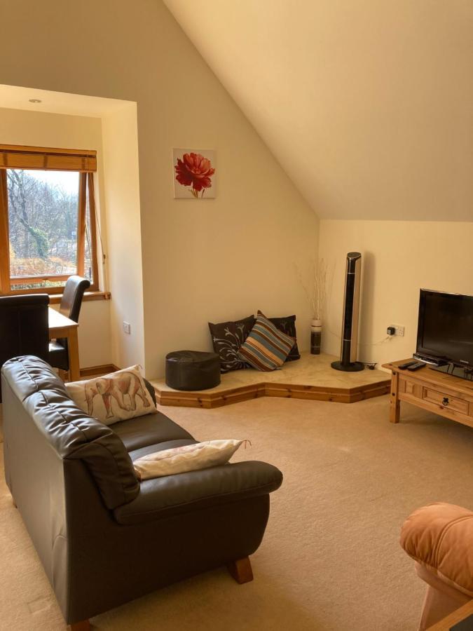 Springbank Apartment - Sleeps 4 - Pet Friendly فورت ويليام المظهر الخارجي الصورة