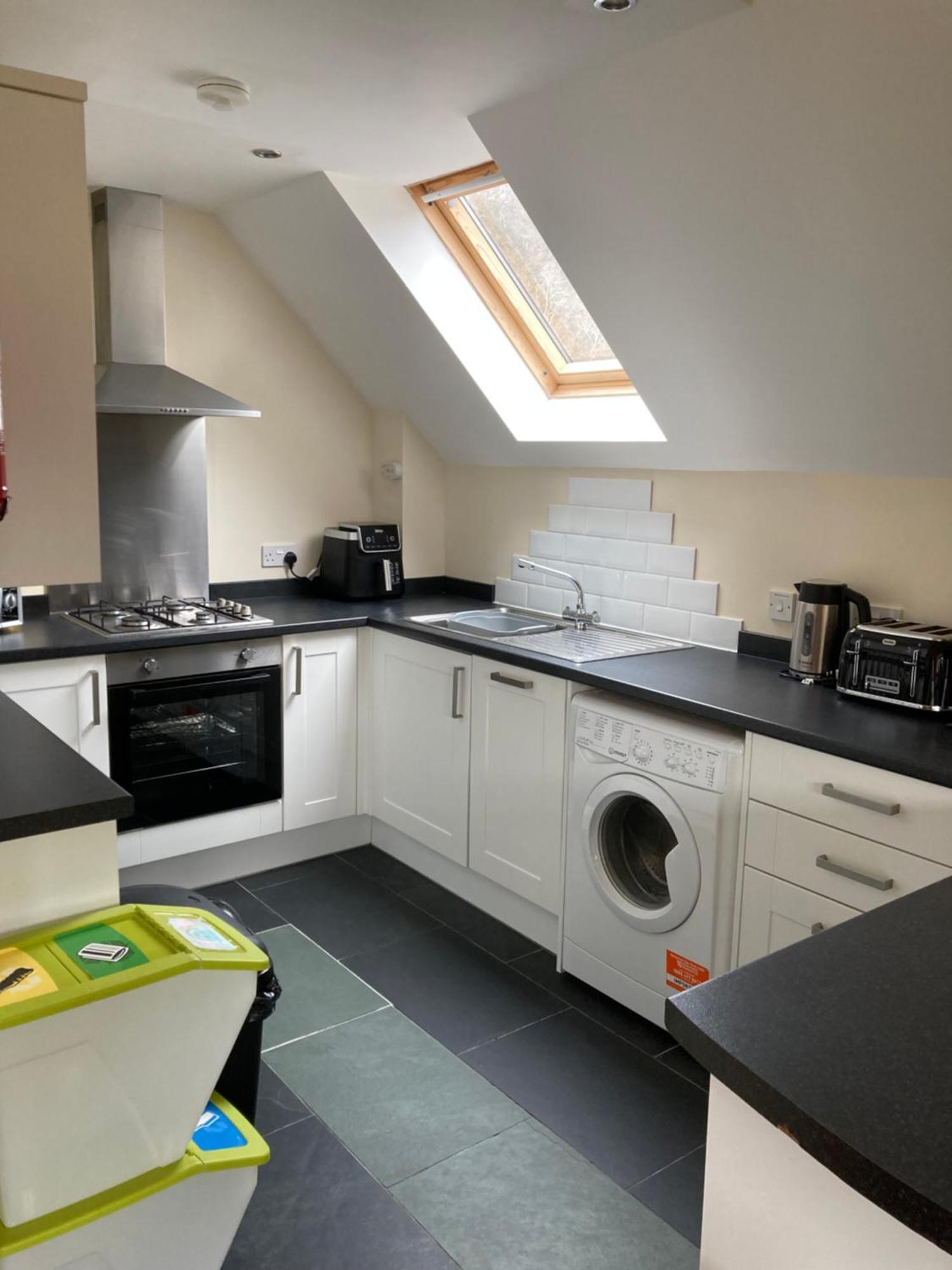 Springbank Apartment - Sleeps 4 - Pet Friendly فورت ويليام المظهر الخارجي الصورة
